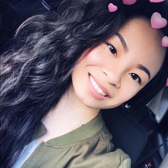 Profile Picture of Guilla Pagurayan (@guillampp) on Poshmark