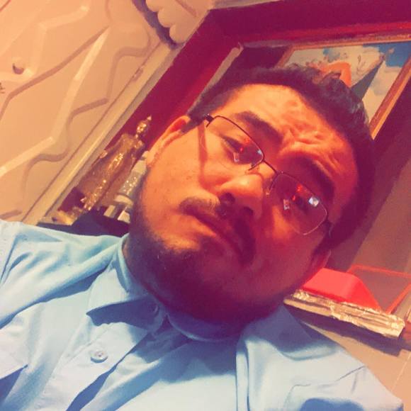 Profile Picture of Chawer Chawer (@chawer) on Poshmark