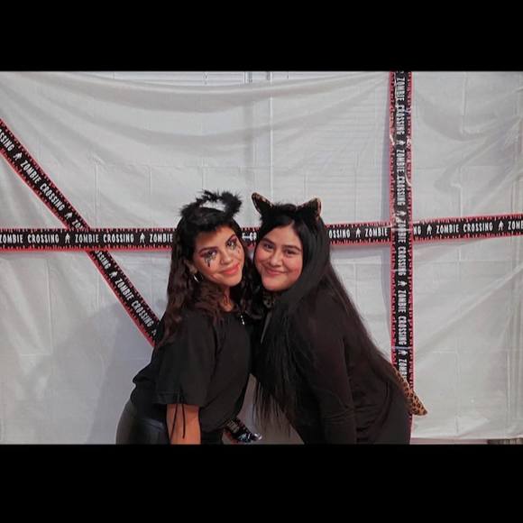 Profile Picture of Alondra Alvarez (@alondraa2) on Poshmark