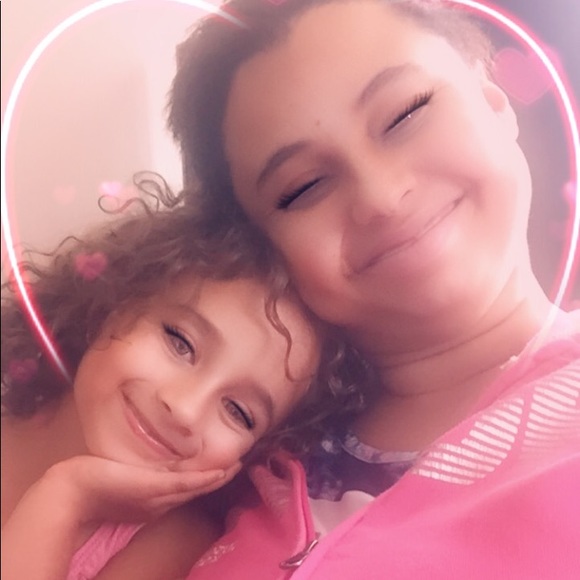 Profile Picture of Jessica Dobosu (@jdobosu46) on Poshmark