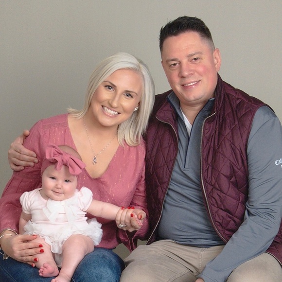 Sarah Lapeer - Poshmark Profile Picture of Sarah Lapeer (@lapeer08) on Poshmark