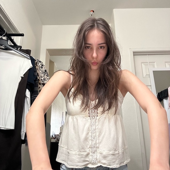 Eden Yokum - Poshmark Profile Picture of Eden Yokum (@neenen) on Poshmark