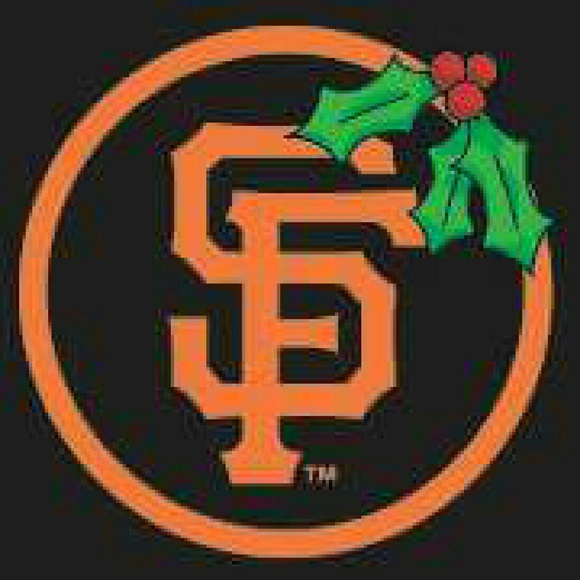 Profile Picture of Lisa Tognotti (@eltea86) on Poshmark