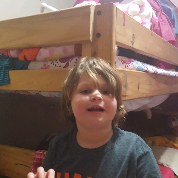 Profile Picture of Amanda Dunse (@2679amanda) on Poshmark