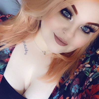 Profile Picture of Lauren Clifford (@LaurenCliff666) on Twitter