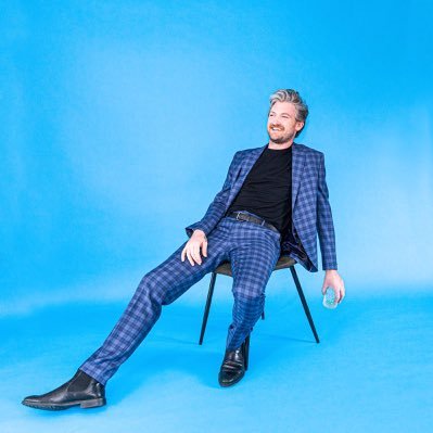 Profile Picture of James Mackenzie (@_jamesmackenzie) on Twitter