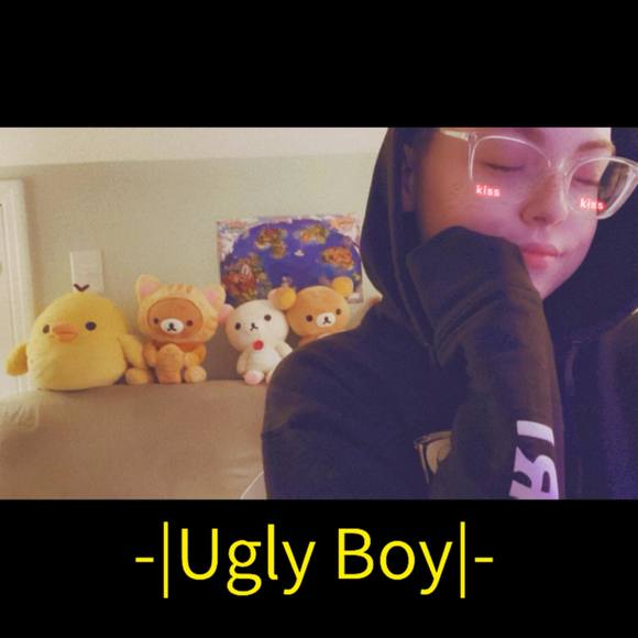 Profile Picture of Rachel Laboone (@rlaboone44) on Poshmark