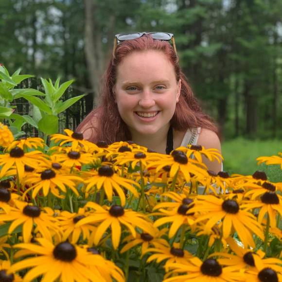 Caitlin Gorss - Poshmark Profile Picture of Caitlin Gorss (@gorssc18) on Poshmark