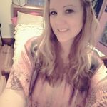 Profile Picture of Stacy Teixeira (@stacyaugustine) on Instagram