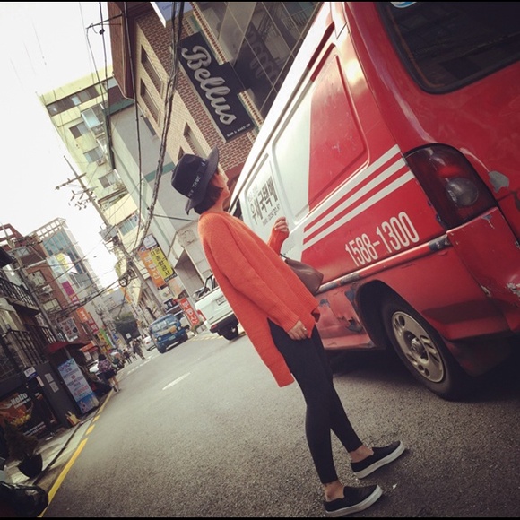 Profile Picture of Iris Xu (@irisxu) on Poshmark