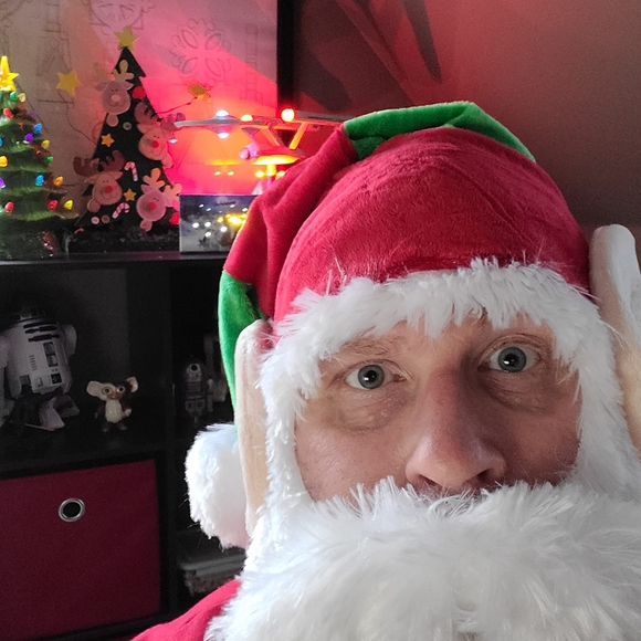 Profile Picture of Joe Gossett (@gossettjr) on Poshmark