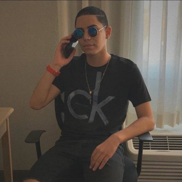 Profile Picture of Jomar Reyes (@jomarreyes) on Poshmark