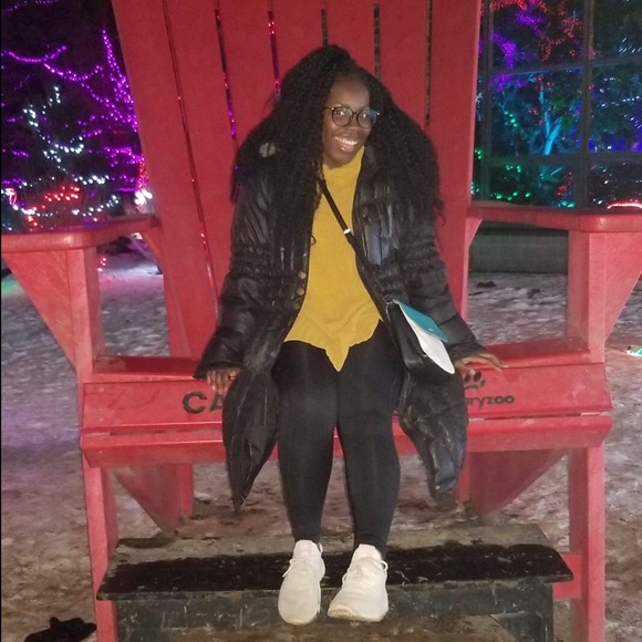 Profile Picture of Rukky Omene (@rukkyomene) on Poshmark