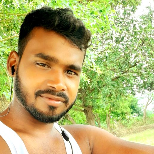 Profile Picture of Ratnesh kumar (@rk8400939914) on Tiktok