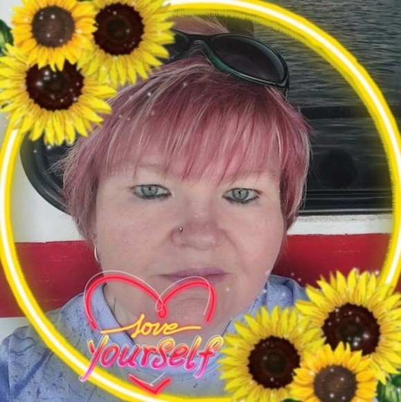 Angel Langefeld - Poshmark Profile Picture of Angel Langefeld (@alangefeld) on Poshmark