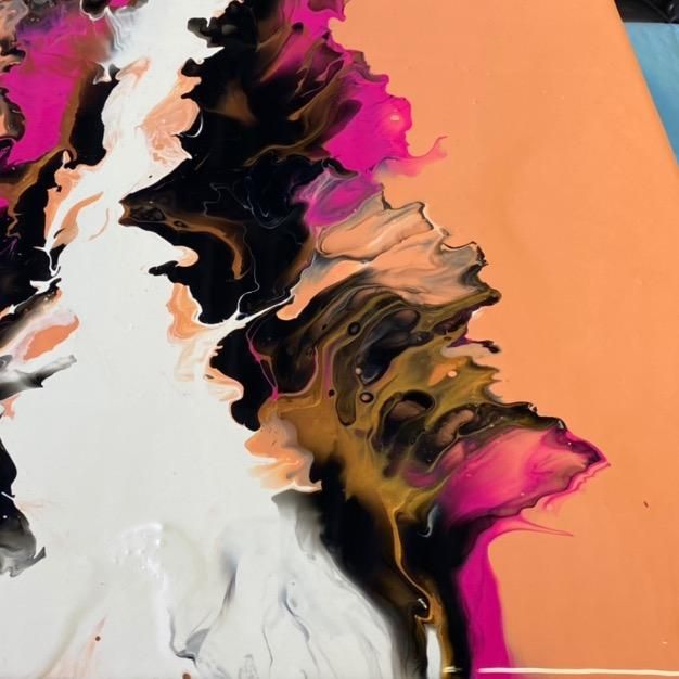 Profile Picture of Renee Khoury (@creativeacrylic) on Tiktok