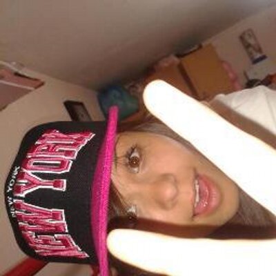 Profile Picture of Sharis Duncan (@shara_hanna) on Twitter