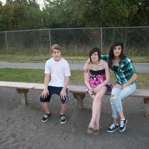 Profile Picture of Zachary Gross (@midgetman13426) on Myspace