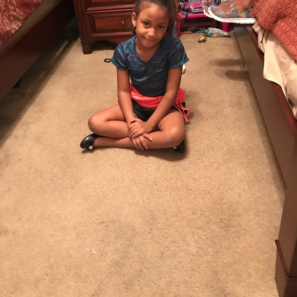 Profile Picture of Eunice Suarez (@eunuce) on Poshmark