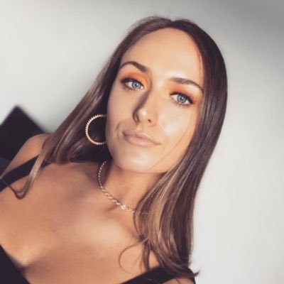 Profile Picture of Kate Vaughan (@KATEvaughan) on Twitter