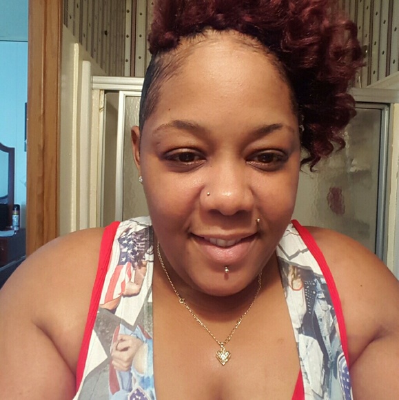 Profile Picture of Ayana Nassour (@nekosane) on Poshmark