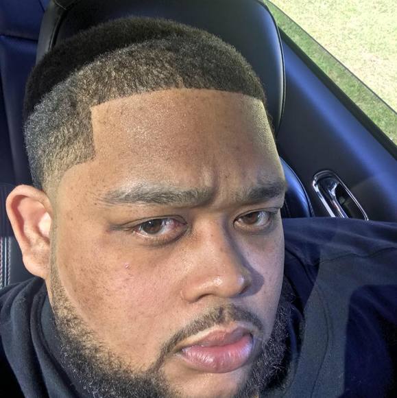 Dekeidric Brumfield - Poshmark Profile Picture of Dekeidric Brumfield (@dbrum99) on Poshmark