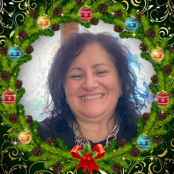 Profile Picture of Deb Mendillo (@dmendillo) on Poshmark