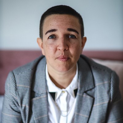 Profile Picture of Lucy Nicholas (@drloocy) on Twitter