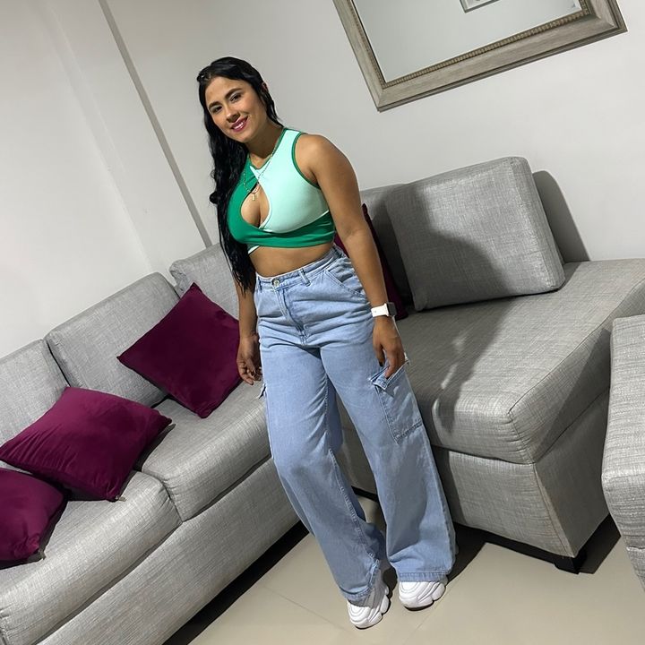 Profile Picture of Daniela Rojas (@danielarojas43) on Tiktok