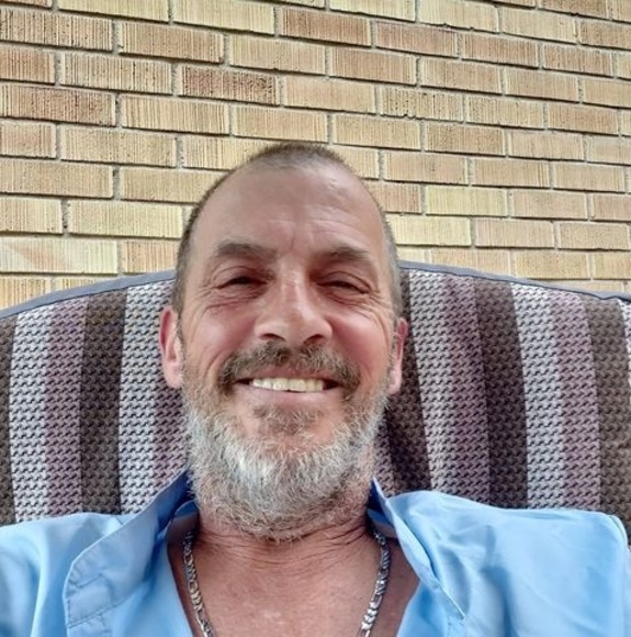 Profile Picture of Peter Ball (@peternuttsball) on Poshmark