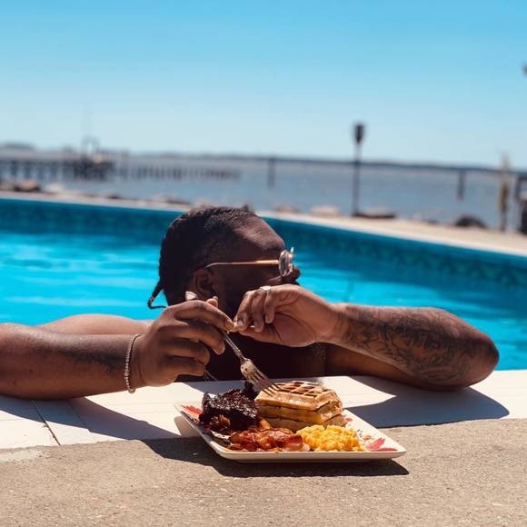 Tyrell Cox - Poshmark Profile Picture of Tyrell Cox (@tyresey5285) on Poshmark