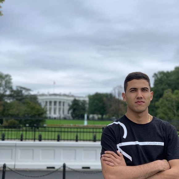 Profile Picture of Johan Alvarado pajaro (@johanalvarad246) on Poshmark