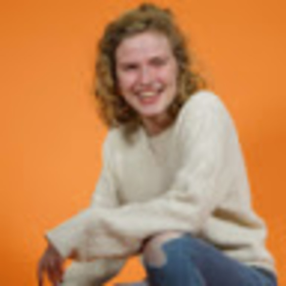 Profile Picture of Audrey Battis (@audreybattis) on Poshmark