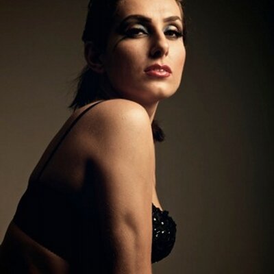 Profile Picture of Neda Yazdani (@nedaarazi) on Twitter