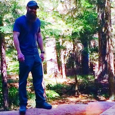 Profile Picture of Dan (@TheHopfather) on Twitter