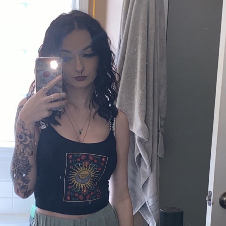Profile Picture of cammy (@@xx1camryn1xx) on Tiktok
