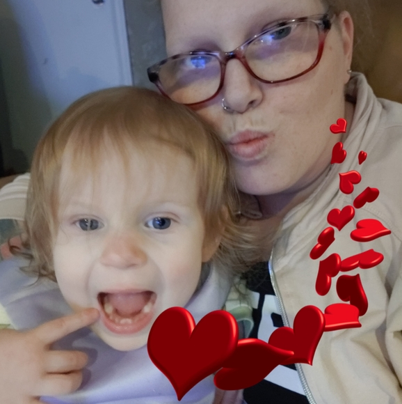 Profile Picture of Ellie Watkinson (@elliewatkinson) on Poshmark