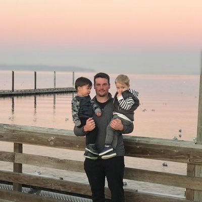 Profile Picture of Travis Snider (@Lunchboxhero45) on Twitter