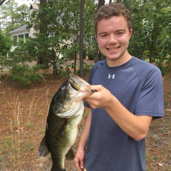 Profile Picture of Tyler Howson (@howsonty) on Poshmark