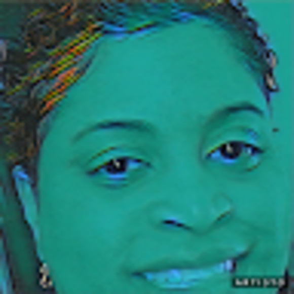 Profile Picture of Lynnell Thomas (@lyngincol) on Poshmark