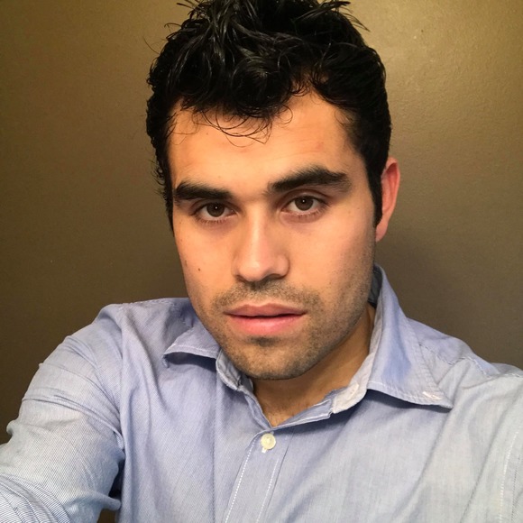 Profile Picture of Oscar Ledesma (@oscar20121) on Poshmark