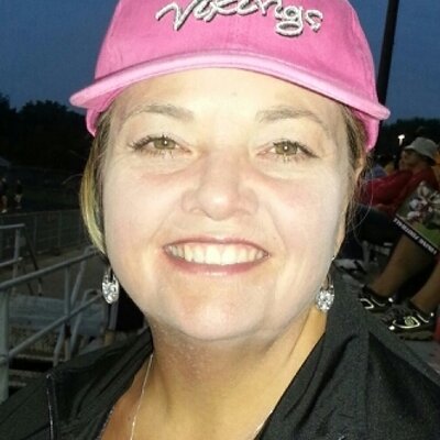 Profile Picture of Sherry Young (@sherrysue66) on Twitter
