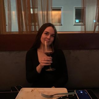 Profile Picture of Anastasia Grüning (@anastasia.gruning.14) on Facebook