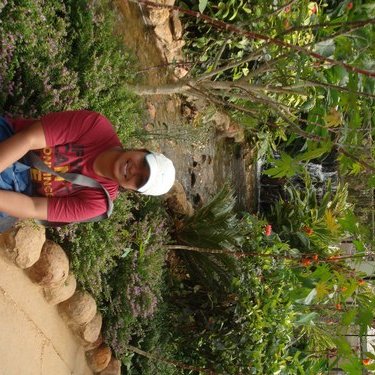 Profile Picture of Elsa Thomas (@elsathomas25) on Twitter