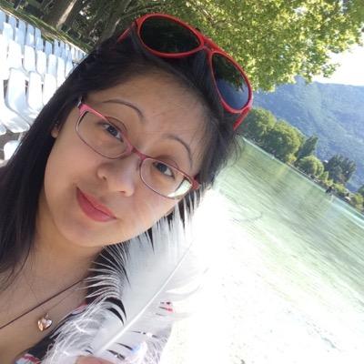 Profile Picture of Anna Béatrice (@@annabeatrice) on Twitter