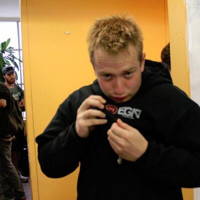 Profile Picture of Damian Cullen (@Talwinv) on Twitter