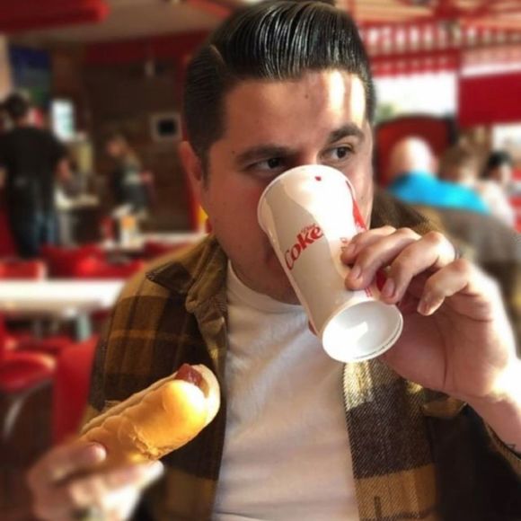 Profile Picture of Danny Acuña (@ynnad1138) on Poshmark