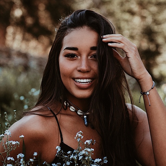 Profile Picture of Jade Joseph (@jadejoseph) on Poshmark