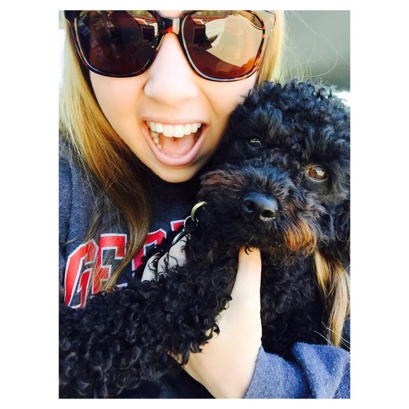 Profile Picture of Hannah Patrum (@hannahpatrum) on Poshmark