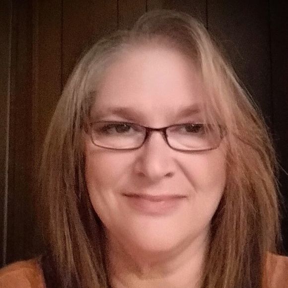 Profile Picture of Teresa Vanecek (@geauxtigerz64) on Poshmark